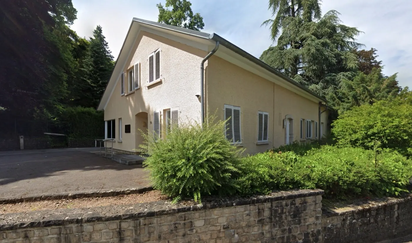 Approach to Senningen Castle showing its setting in Senningen, Luxembourg