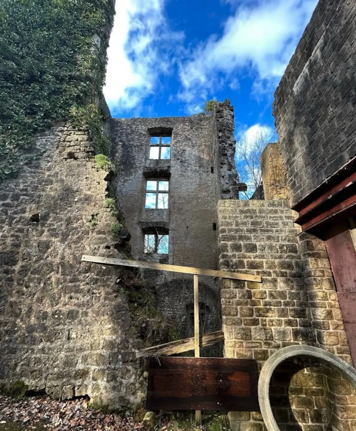 Historic facade and architectural details of Septfontaines Castle in Simmer Habscht, Luxembourg